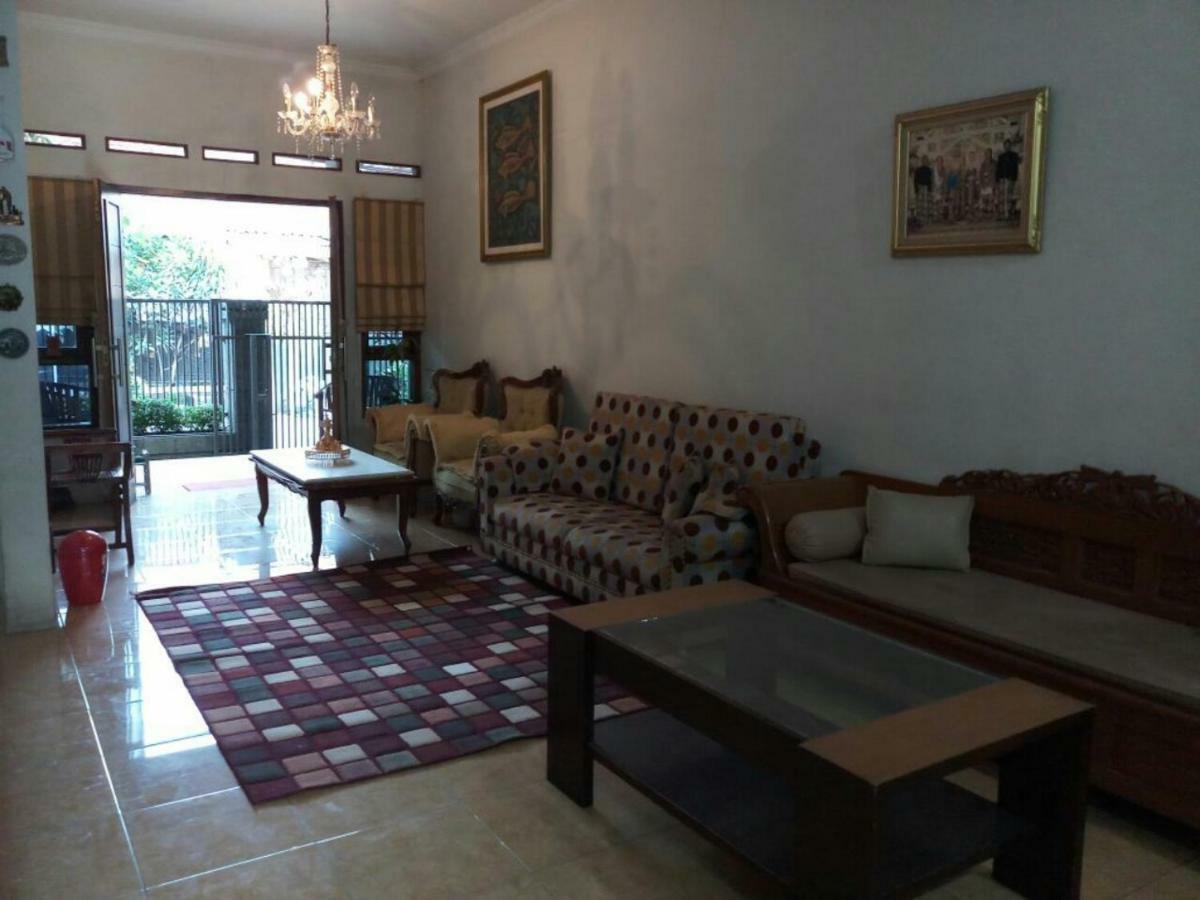 Seventeen Homestay Bandung Zewnętrze zdjęcie